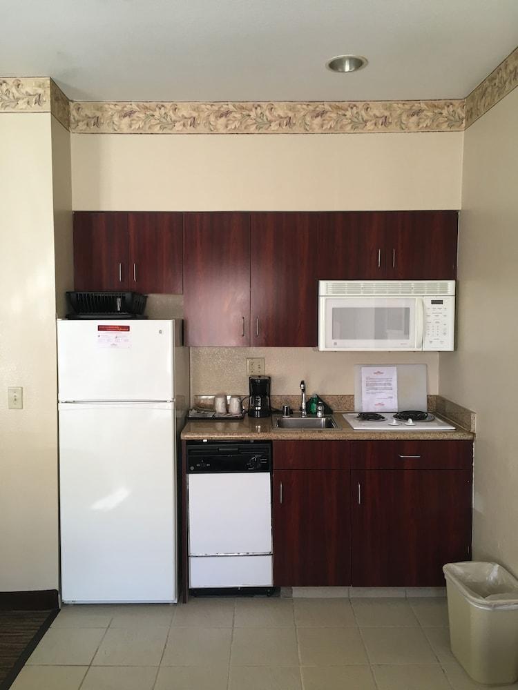 Hawthorn Suites By Wyndham Rancho Cordova/Folsom Exteriör bild